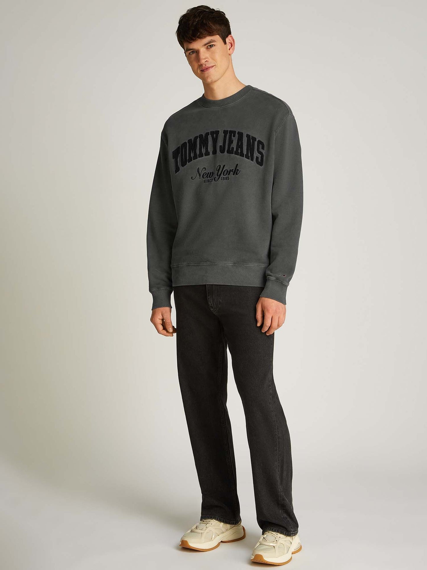TOMMY JEANS TJM RLX VINTAGE VARS
