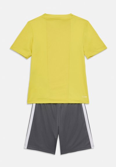 ADIDAS J TR-ES 3S SET