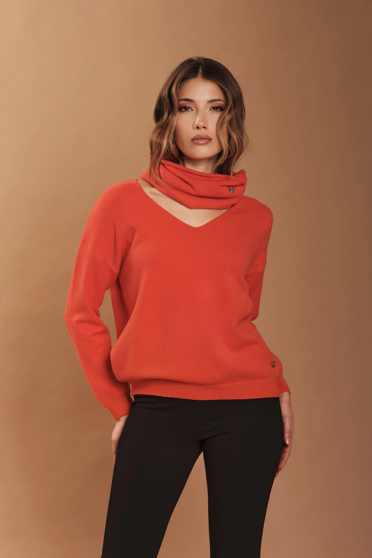 GRIFFAI MAGLIA SCOLLO A V OVER FIN 7