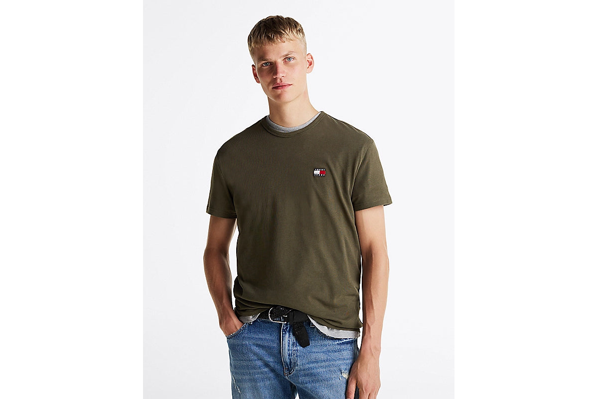 TOMMY JEANS TJM REG BADGE TEE EX