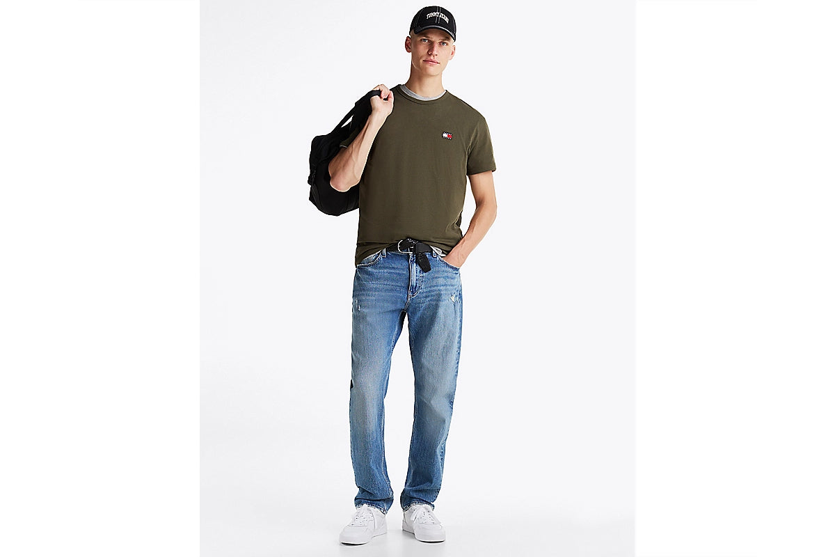 TOMMY JEANS TJM REG BADGE TEE EX