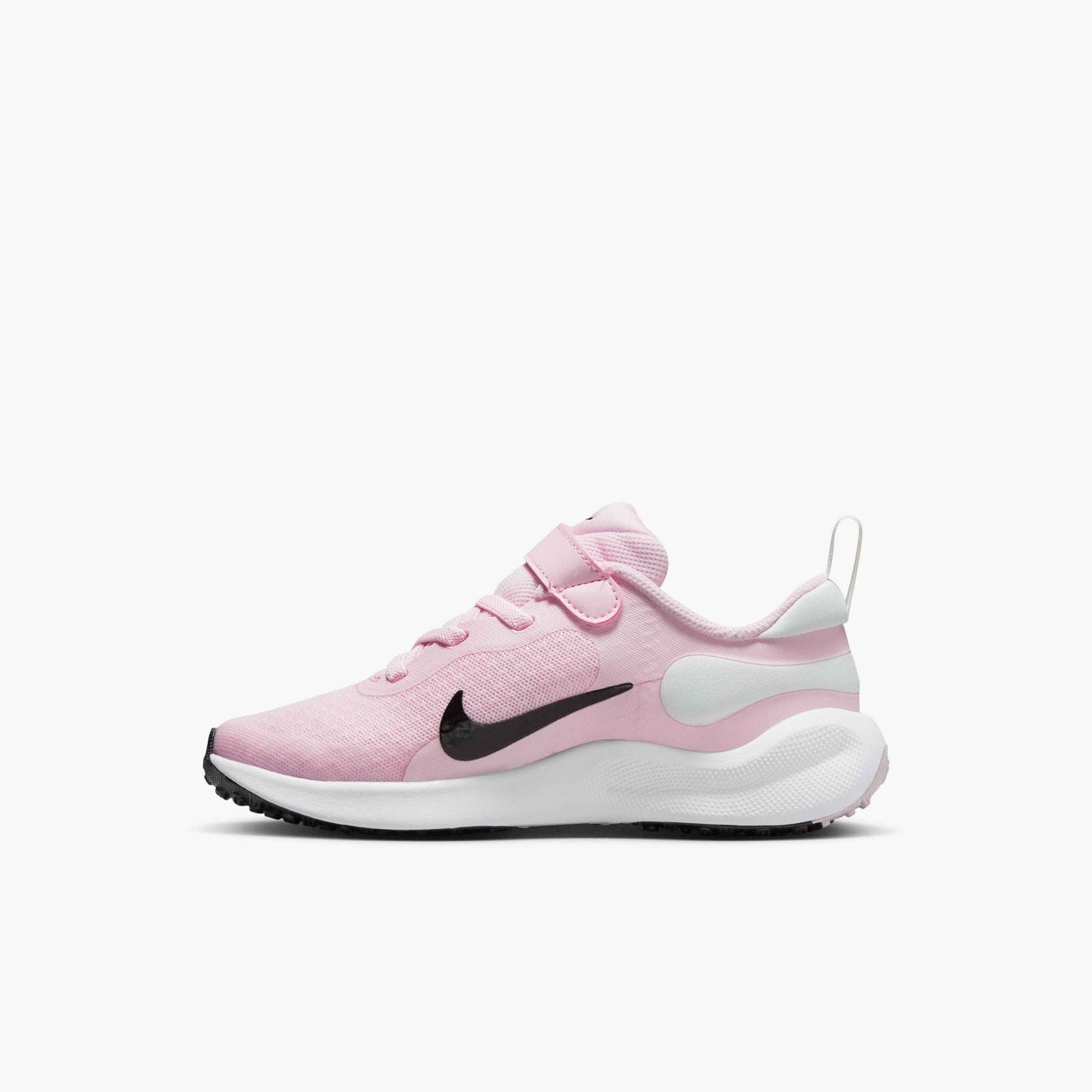 NIKE REVOLUTION 7
