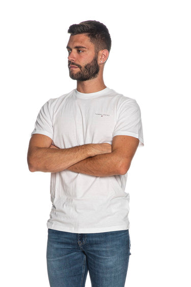 TOMMY JEANS TJM SLIM LINEAR CHEST TEE TEXT