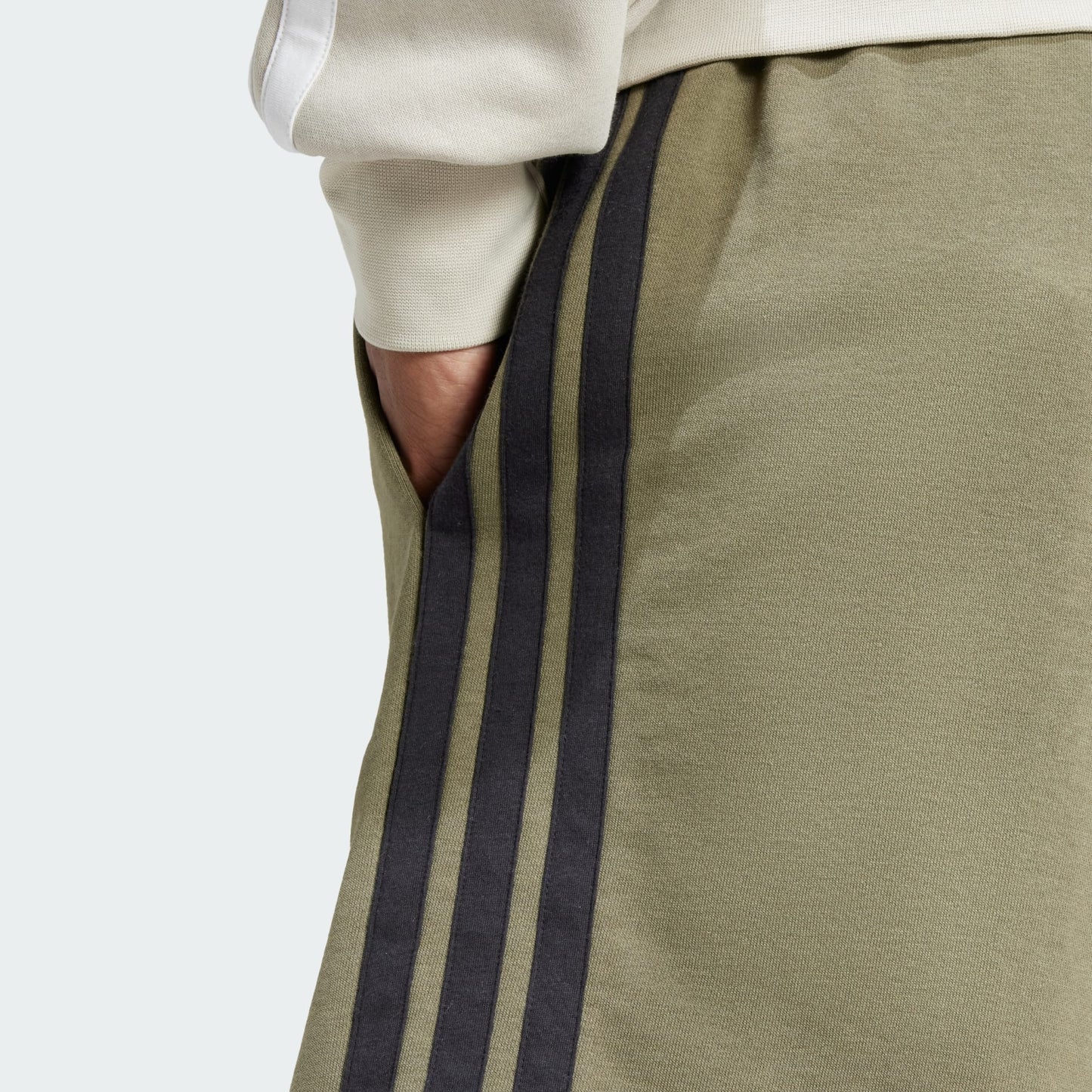 ADIDAS SHORT