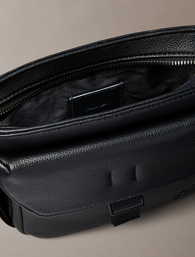 CALVIN KLEIN WEBBING STRAP FLIGHT BAG