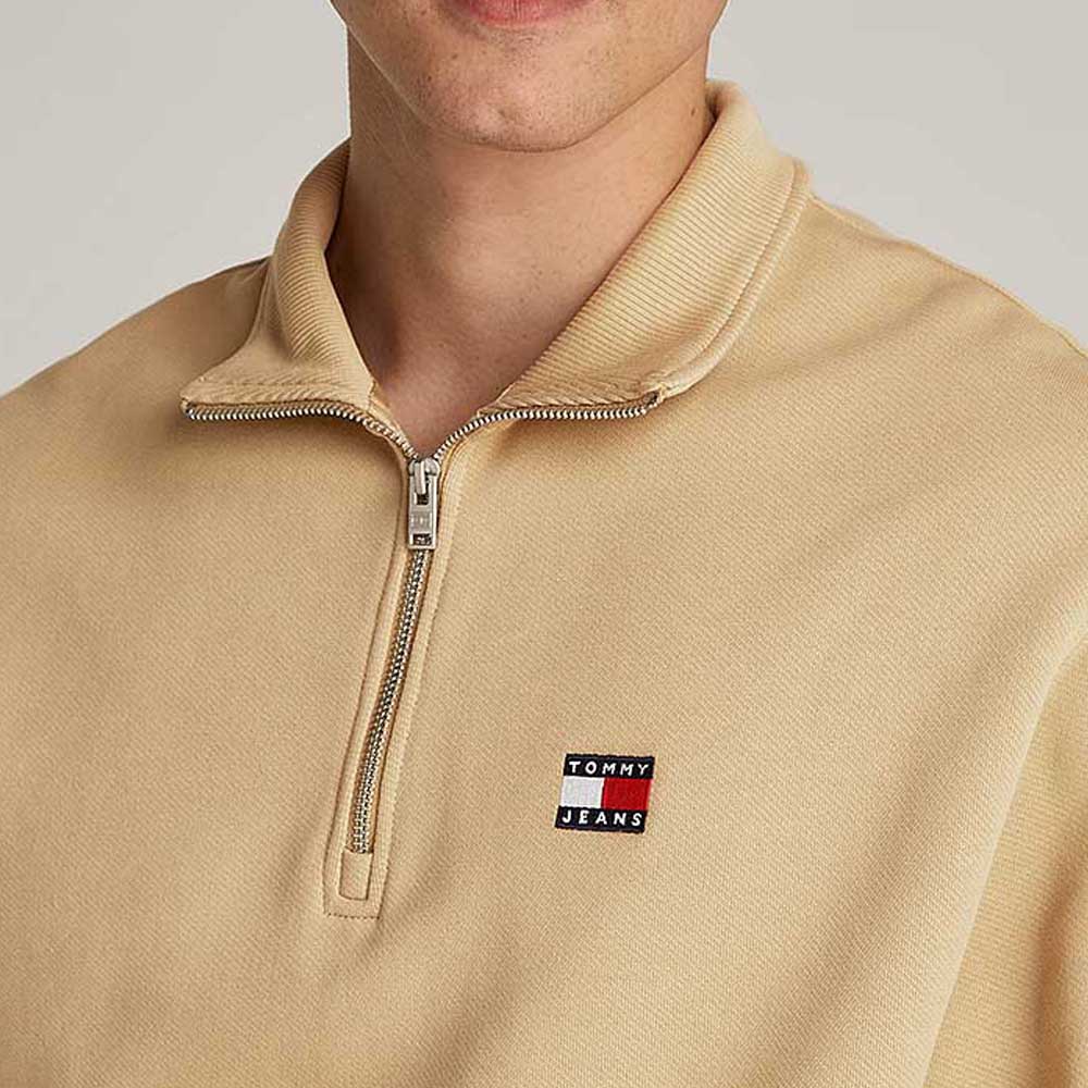 TOMMY JEANS TJM RELAXED BADGE 1/4 ZIP