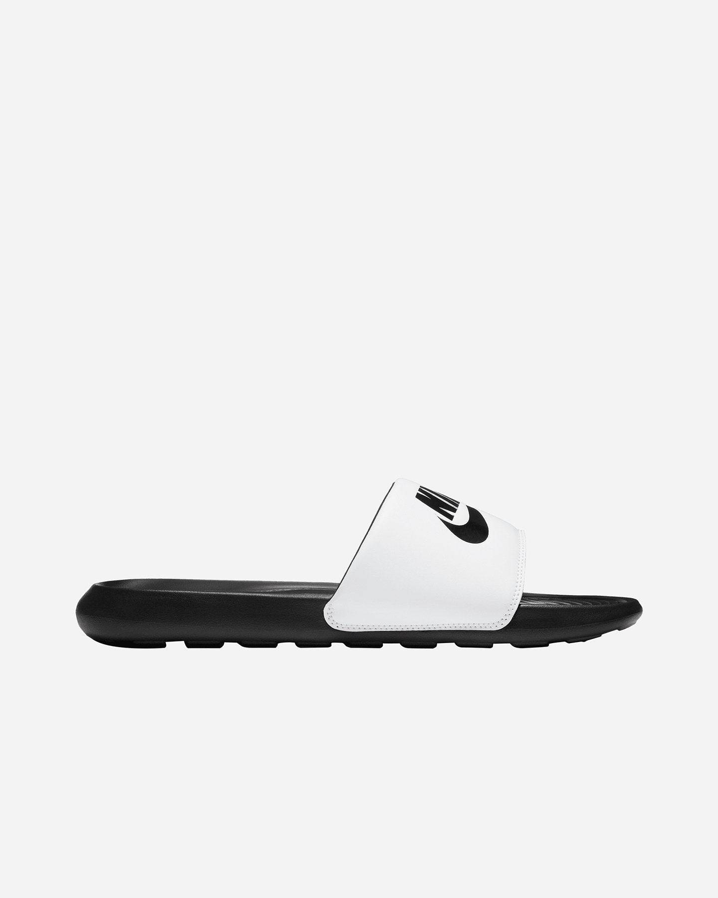 NIKE VICTORI ONE SLIDE