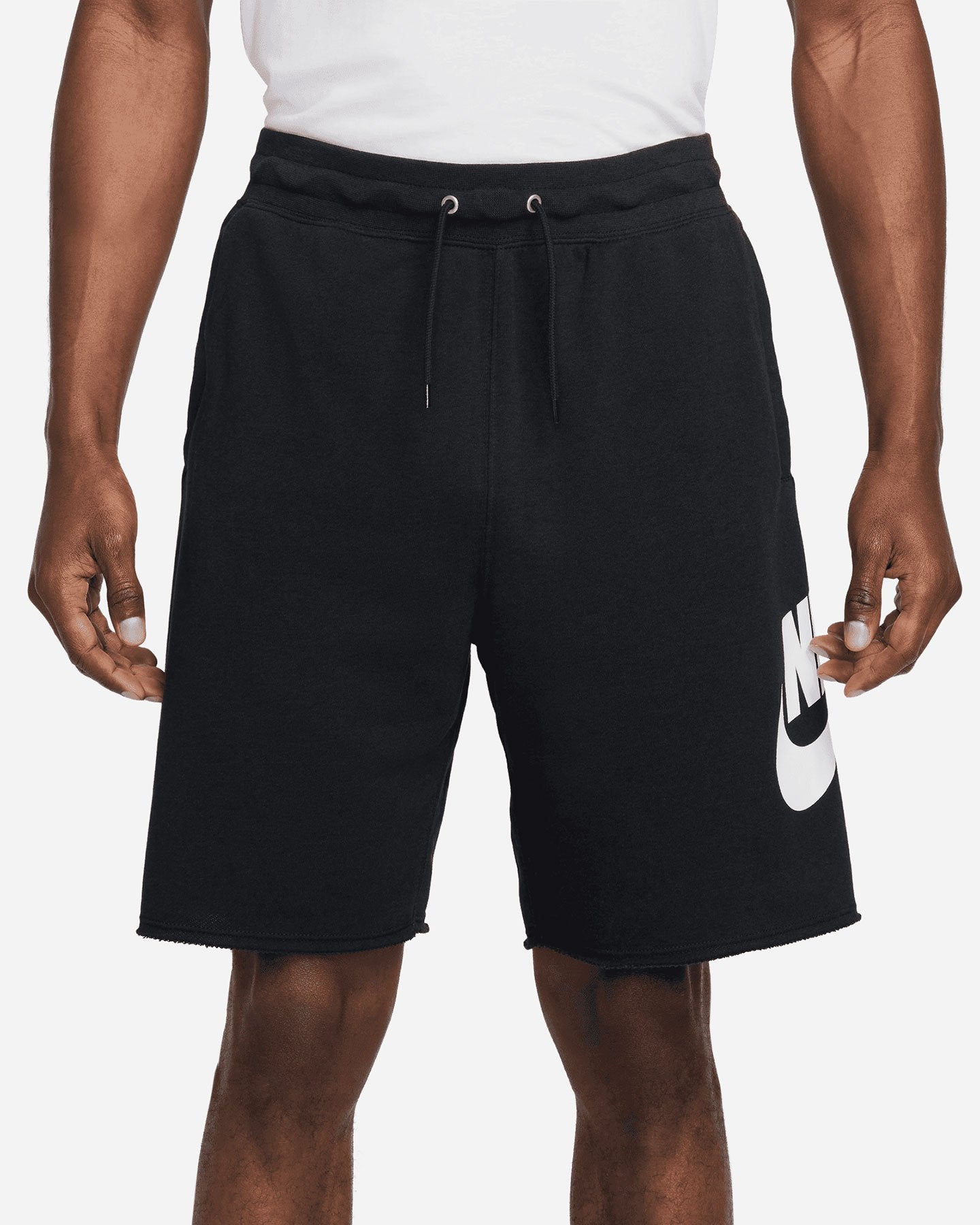 NIKE CLUB SHORT