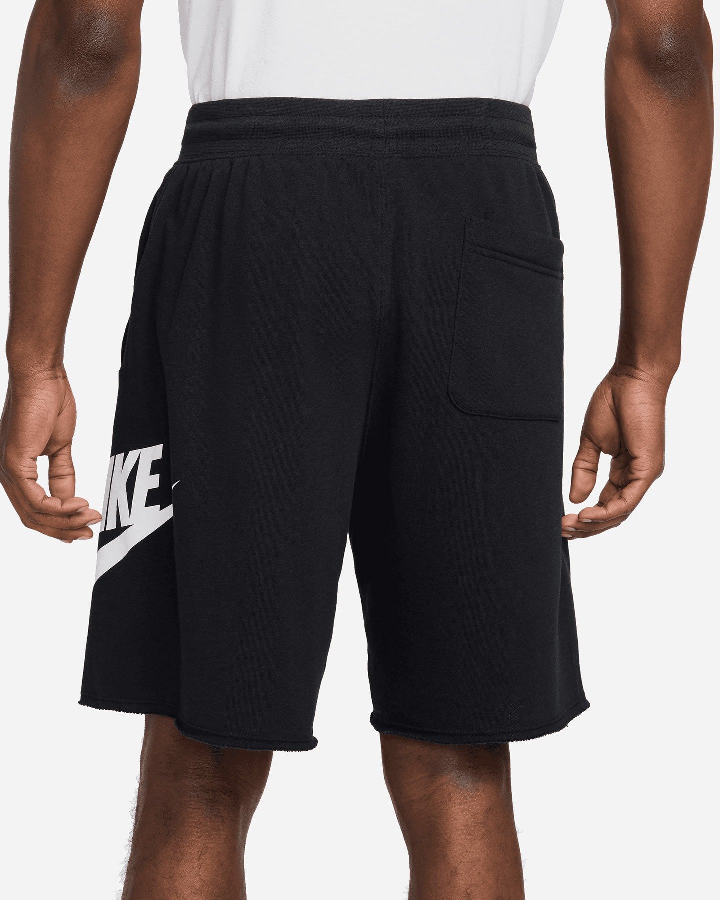 NIKE CLUB SHORT