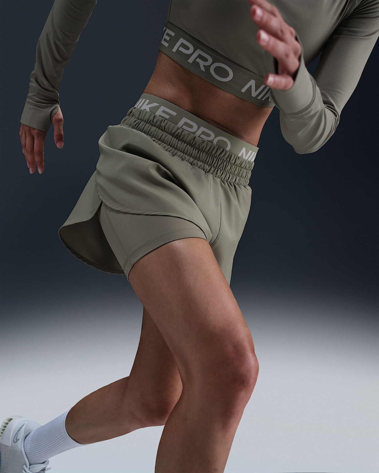 NIKE PAMTALONCINO DONNA