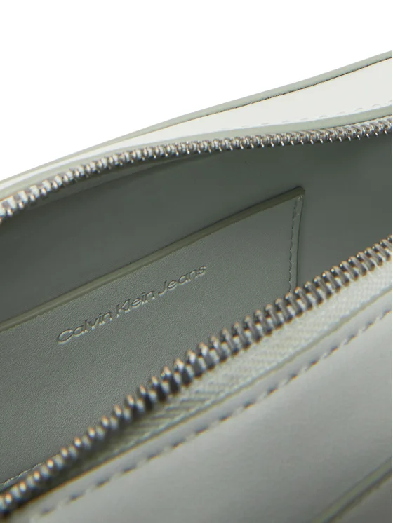 CALVIN KLEIN SCULPTED EW CAMERA BAG