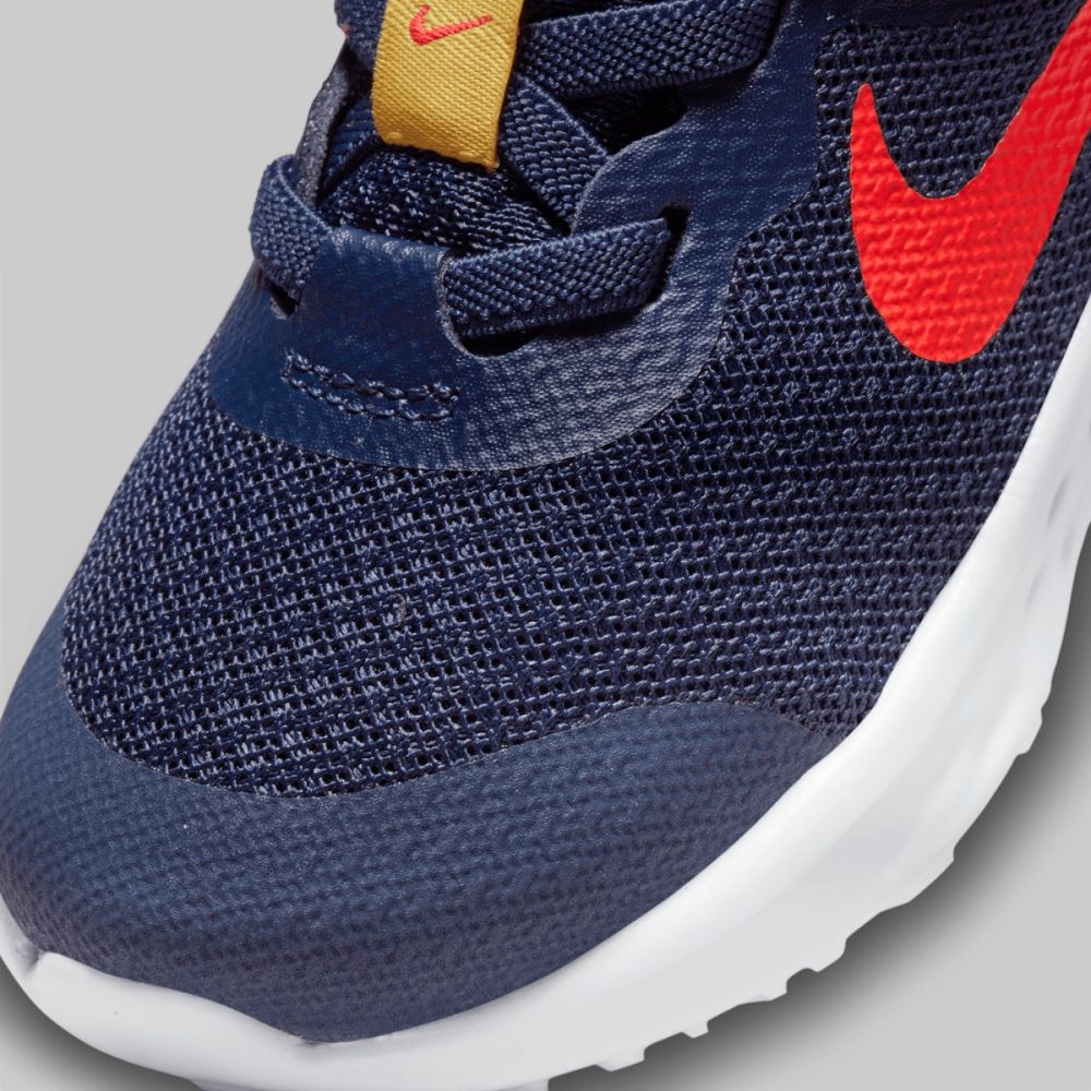 NIKE REVOLUTION 6 NN
