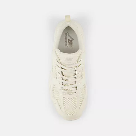 NEW BALANCE W