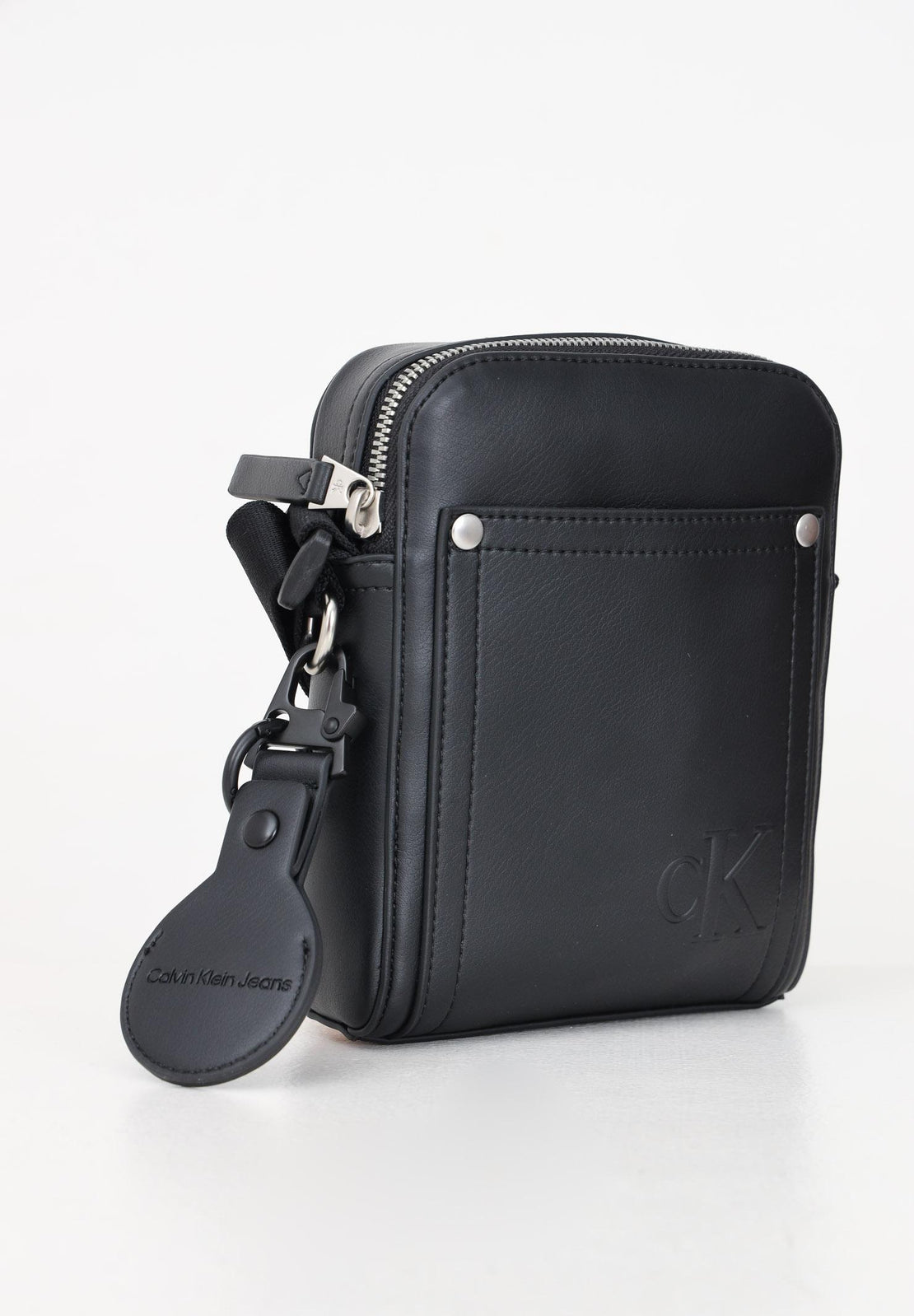 CALVIN KLEIN M TAGGED REPORTER17