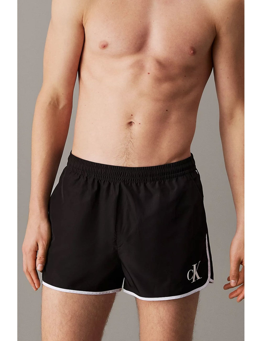 CALVIN KLEIN SHORT RUNNER