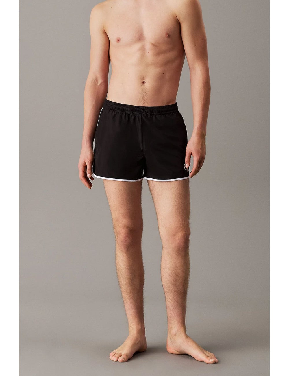 CALVIN KLEIN SHORT RUNNER