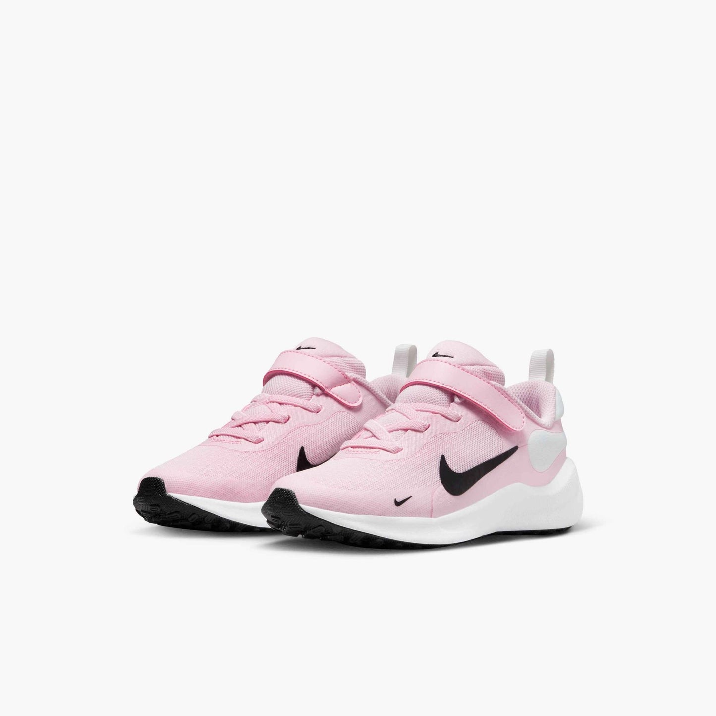 NIKE REVOLUTION 7
