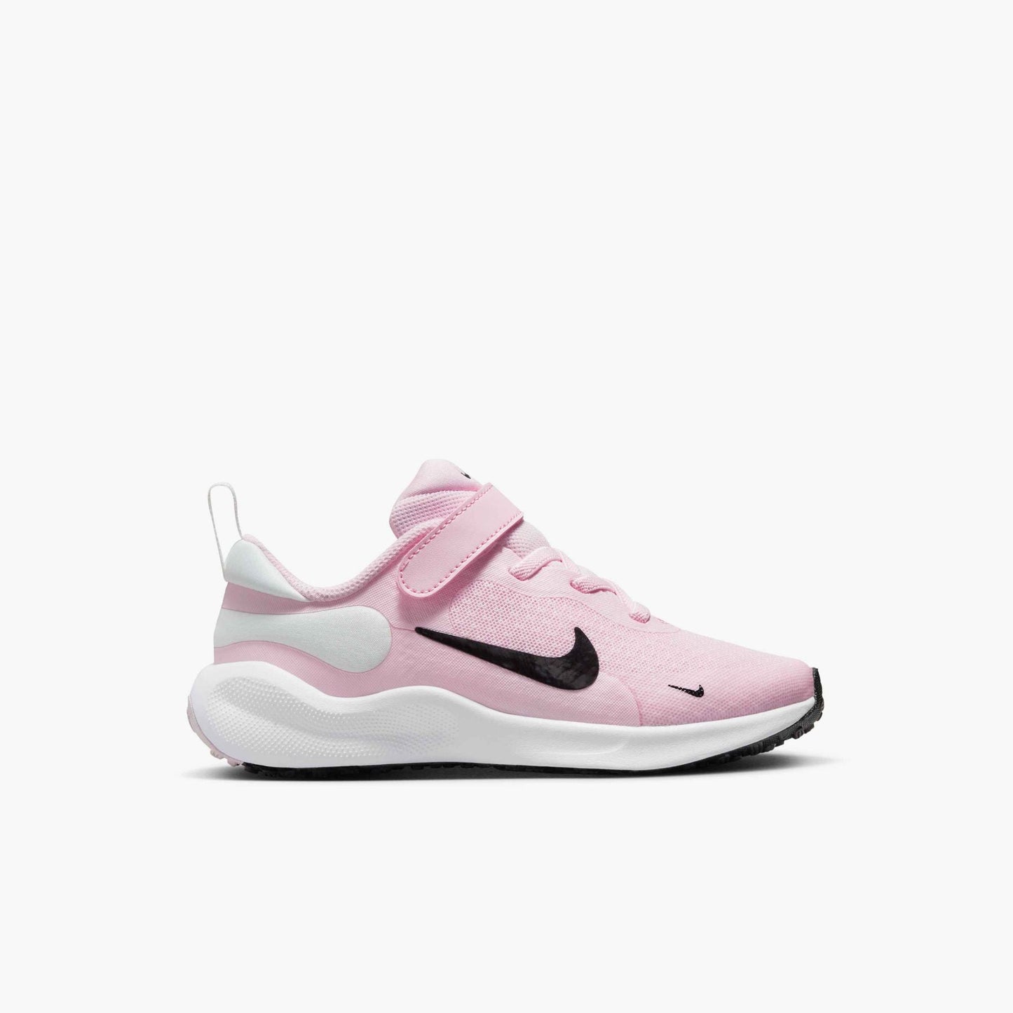 NIKE REVOLUTION 7