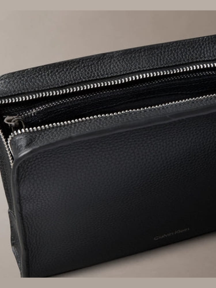 CALVIN KLEIN FOIL EMBOSS SMALL