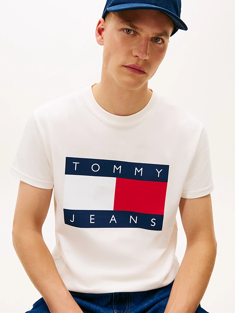 TOMMY JEANS REG BIG FLAG SS