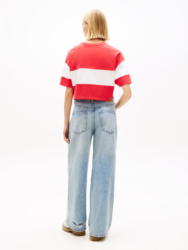 TOMMY JEANS CBLK BADGE TEE