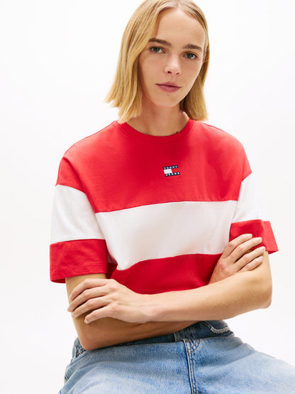 TOMMY JEANS CBLK BADGE TEE