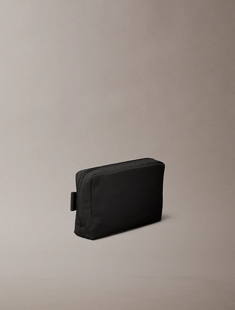 CALVIN KLEIN GRAPHIC POUCH