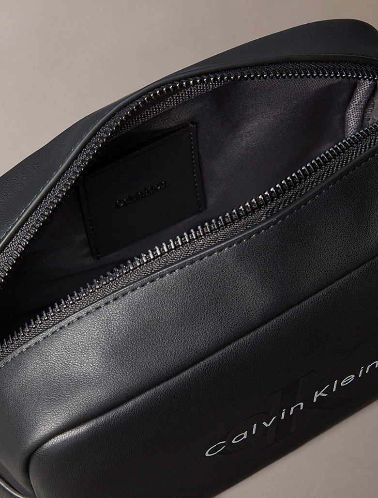 CALVIN KLEIN BOLD DOPP KIT