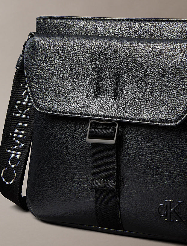 CALVIN KLEIN WEBBING STRAP FLIGHT BAG