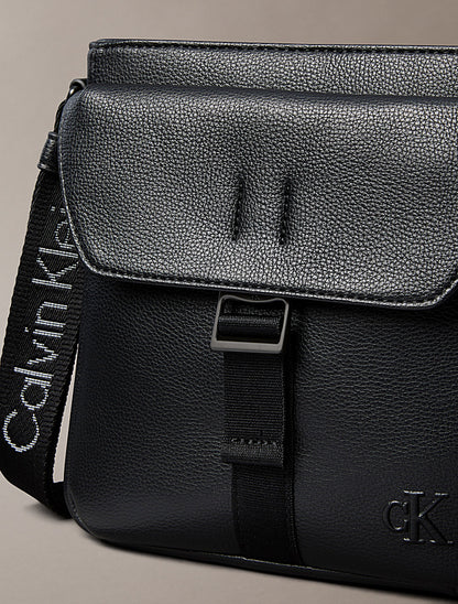CALVIN KLEIN WEBBING STRAP FLIGHT BAG