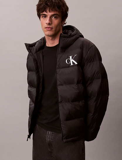 CHAQUETA ACOLCHADA CON MONOGRAMA DE NYLON DE CALVIN KLEIN