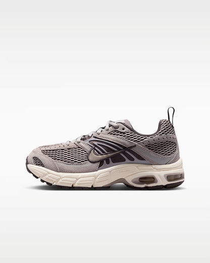 NIKE AIR MAX MOTO 2K