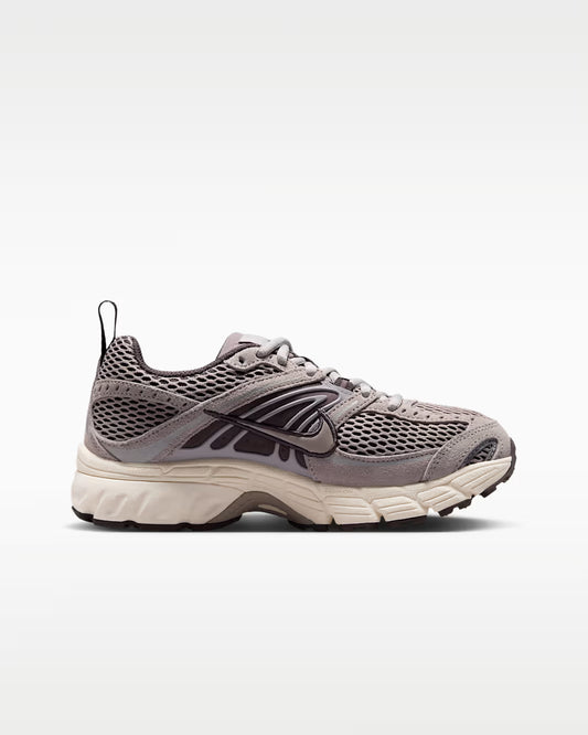 NIKE AIR MAX MOTO 2K