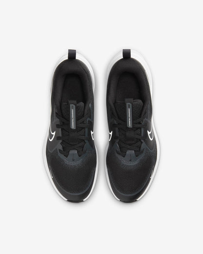 NIKE COSMIC RUNNER