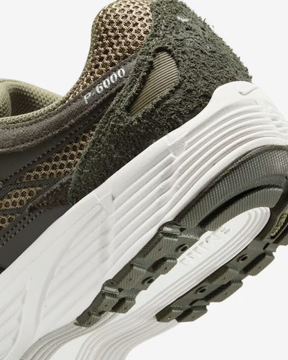 NIKE P-6000