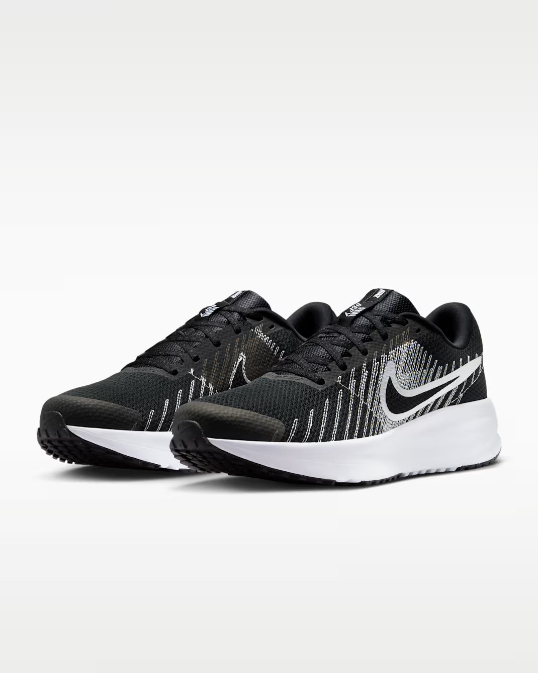 NIKE RUN DEFY