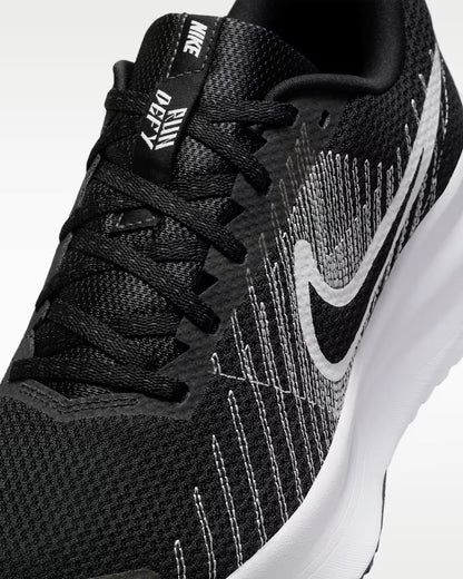 NIKE RUN DEFY