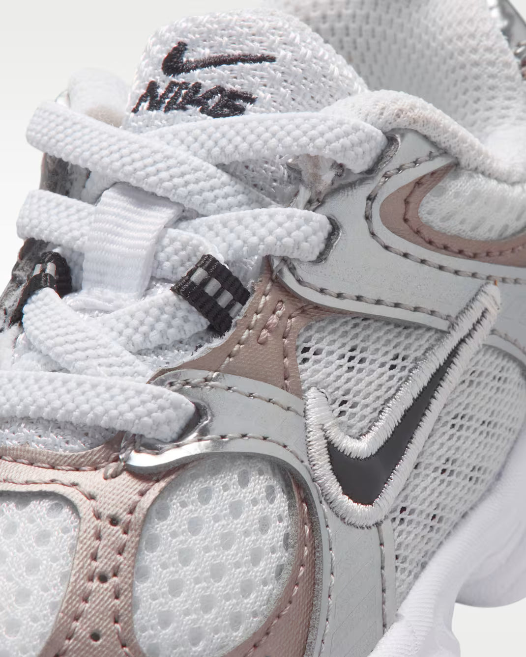 NIKE V5 RNR E BT