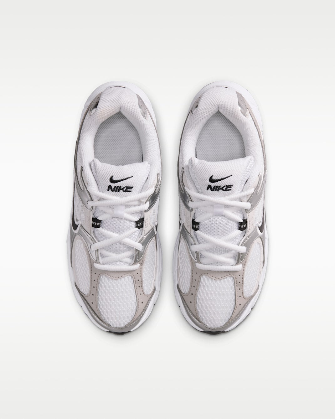 NIKE V5 RNR BG