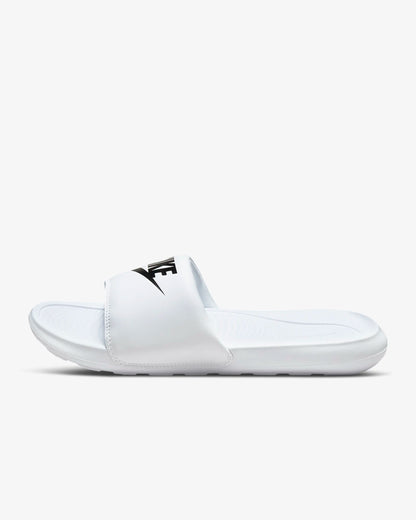NIKE VICTORI ONE SLIDE