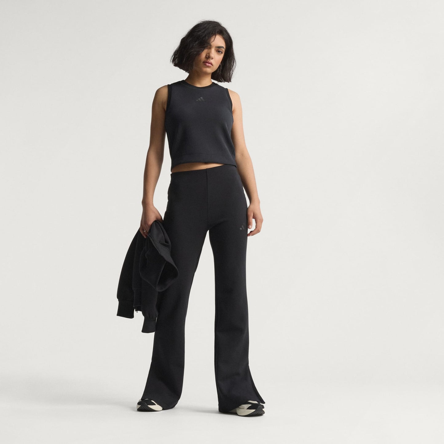 PANTALONES ADIDAS WALL SZN