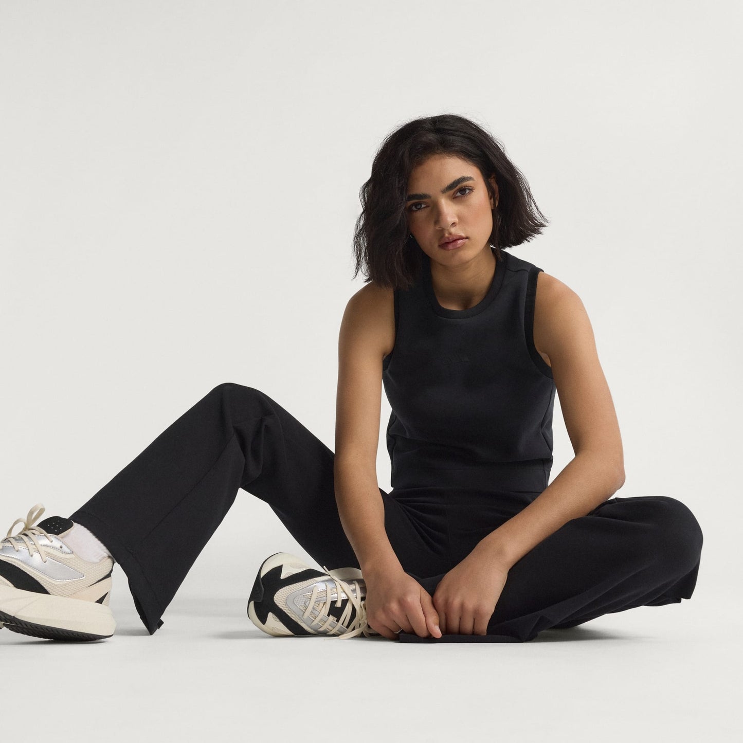 PANTALONES ADIDAS WALL SZN