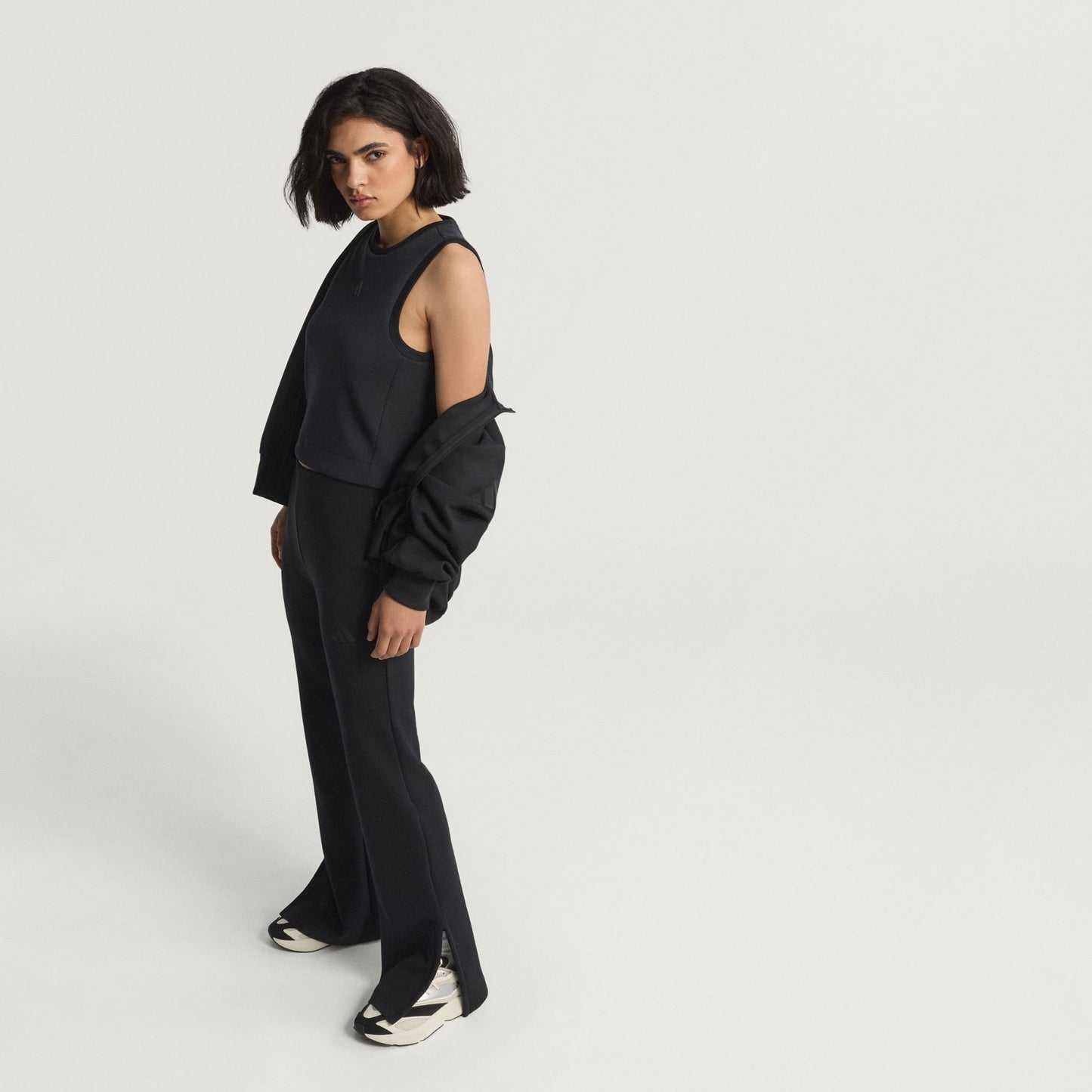 PANTALONES ADIDAS WALL SZN