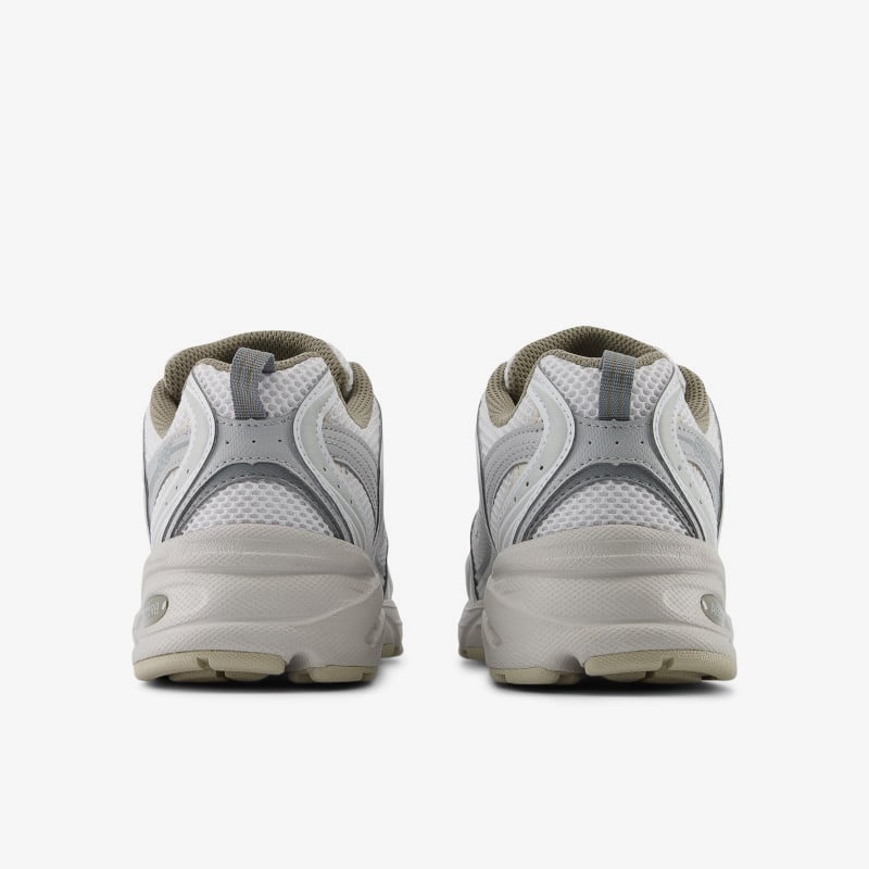 NEW BALANCE U530