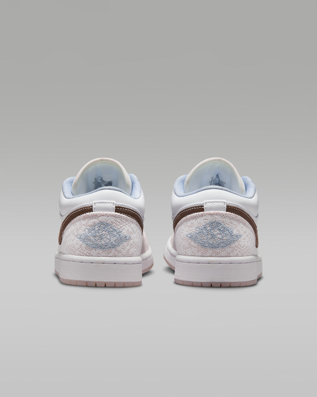 WMNS AIR JORDAN 1 LOW