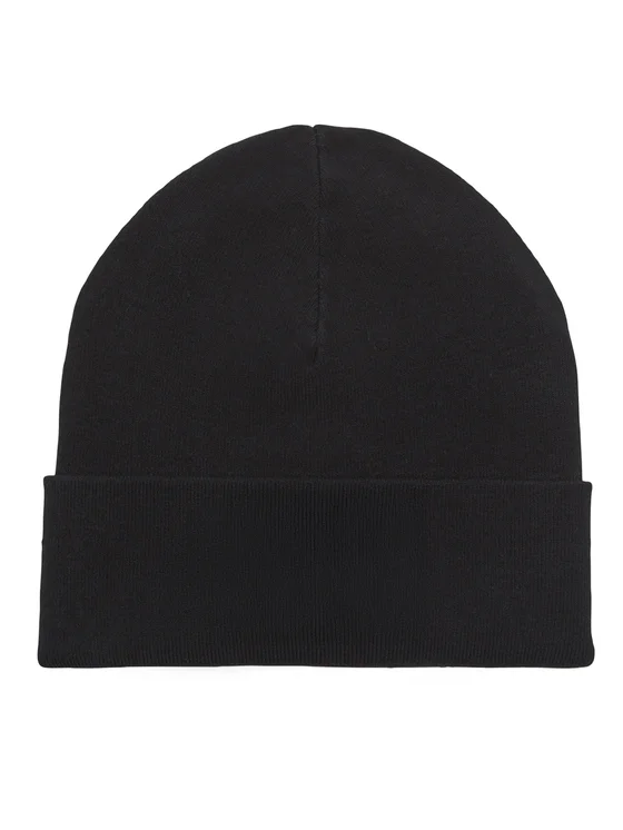 CALVIN KLEIN MONOLOGO PATCH BEANIE