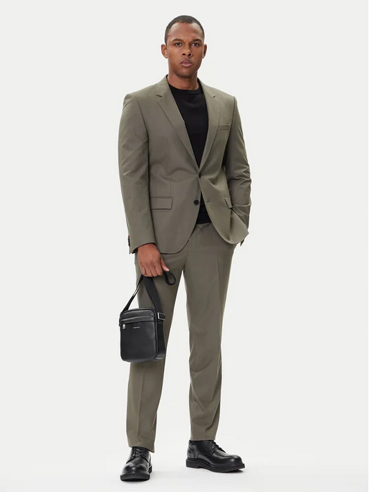 CALVIN KLEIN RAISED REPORTER