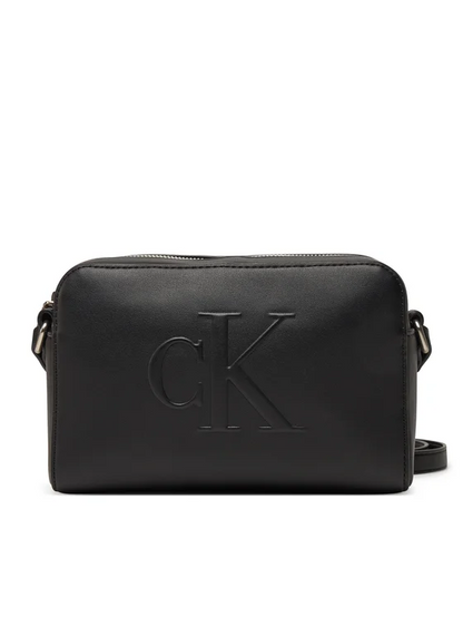 CALVIN KLEIN SCULPTED EW CAMERA BAG