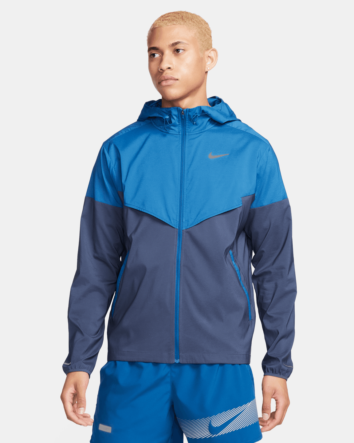 NIKE  RAIN JACKET