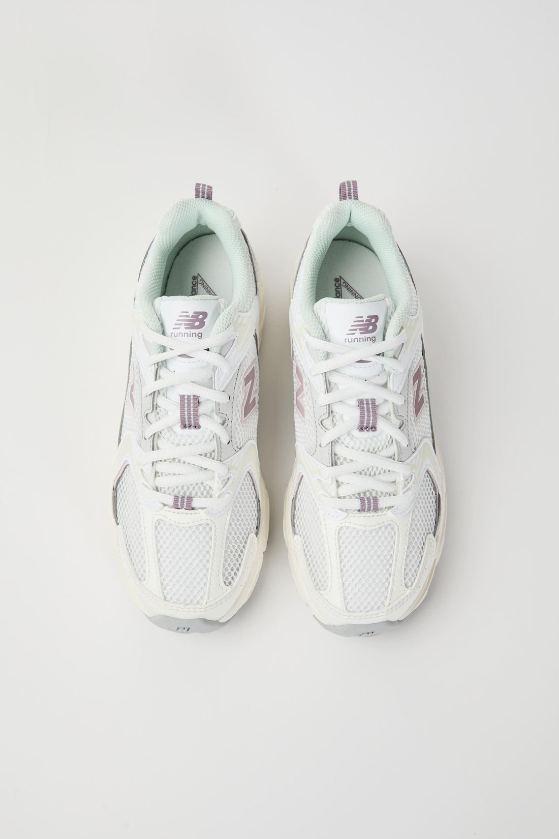 NEW BALANCE U530